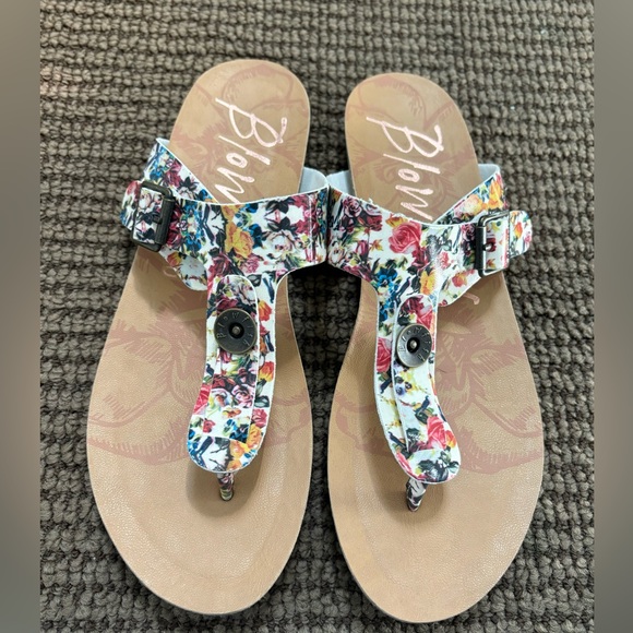 womens Blowfish Malibu floral sandals shoes - size 7 - Picture 1 of 4